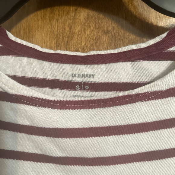 Old Navy Women’s Strip Tee - Picture 3 of 5